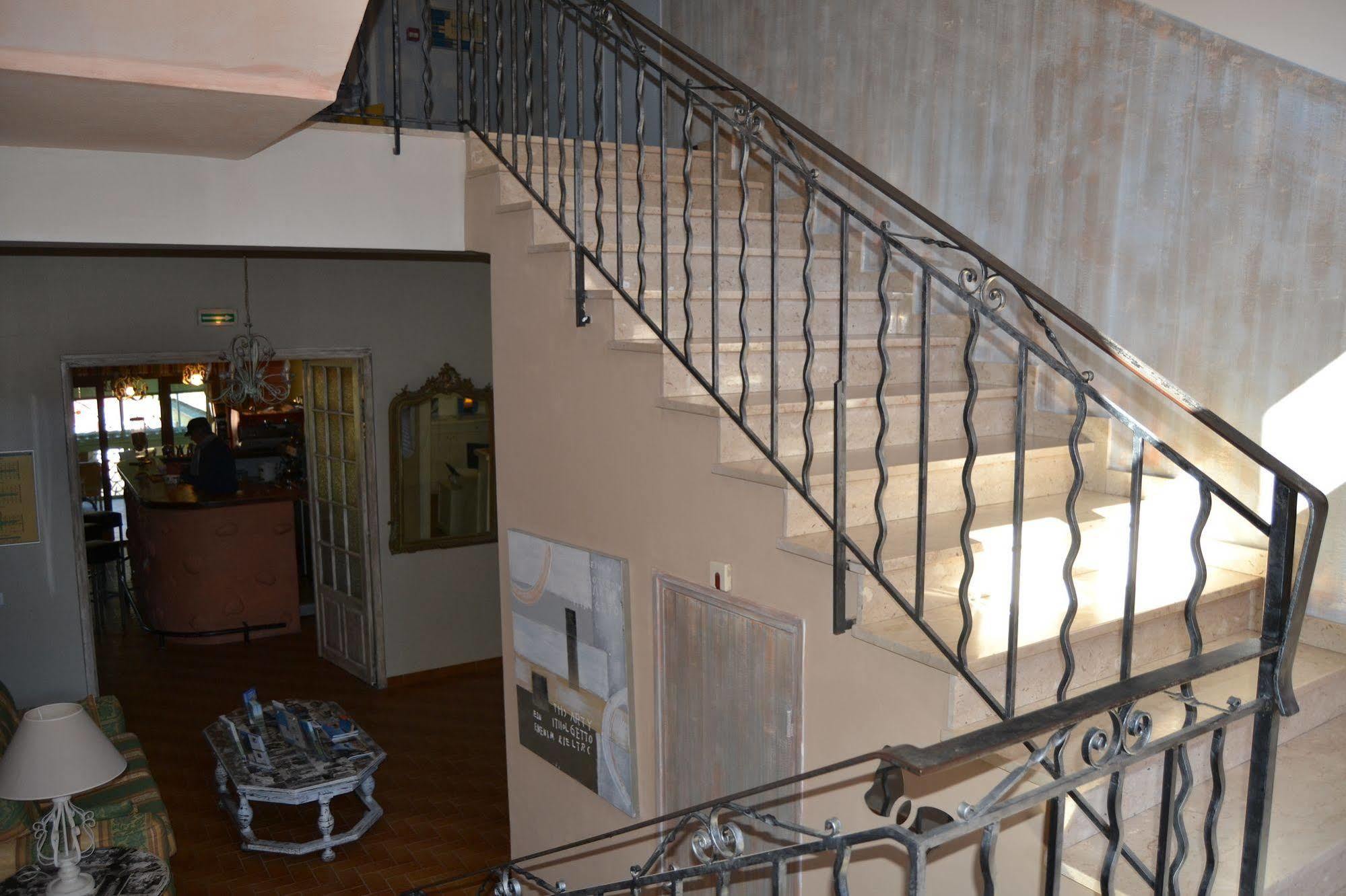 Hotel Cyrnea กาลวี ภายนอก รูปภาพ